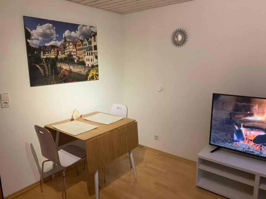 2-Zimmer-Nichtraucher-Ferienwohnung Strobel Tübingen Exterior foto