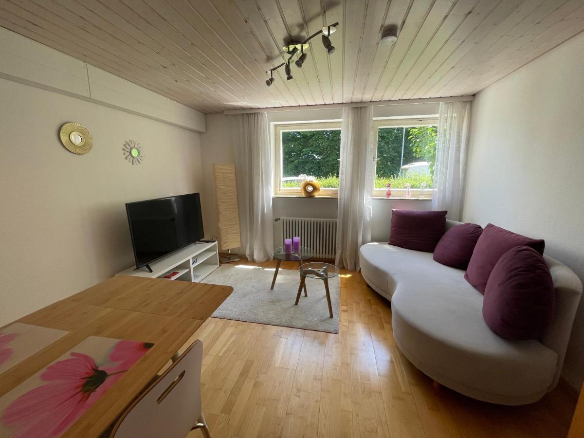 2-Zimmer-Nichtraucher-Ferienwohnung Strobel Tübingen Exterior foto